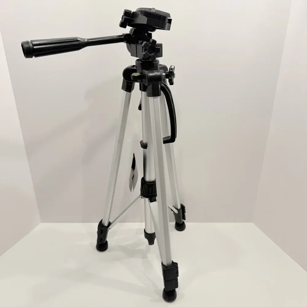 Takama Aluminum 3-Section Tripod with 3-Way Head, 58